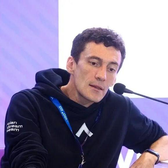pАлексей Попов/p