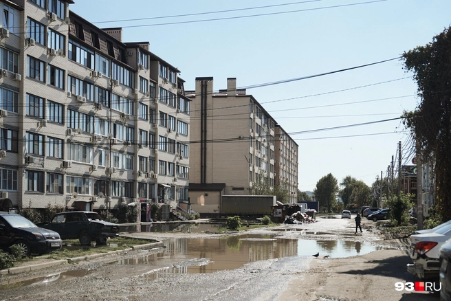 Так выглядит улица Есенина в Музыкальном | Источник: Дарья Паращенко / 93.RU